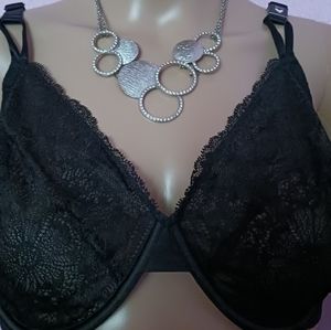 NWOT Victoria Secret  black lace unlined demi 38DDD